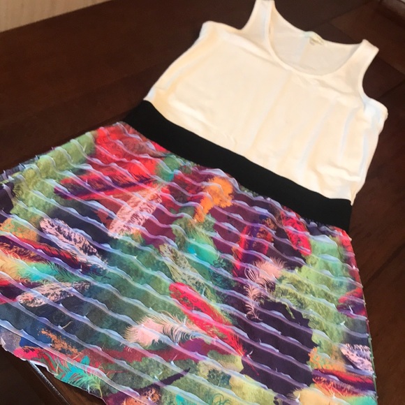 Dress - Picture 3 of 3